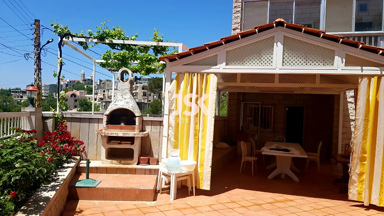 Building for Sale in Faitroun