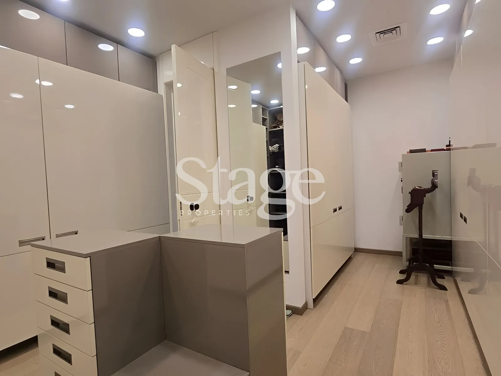 Apartment for rent in Yarzeh