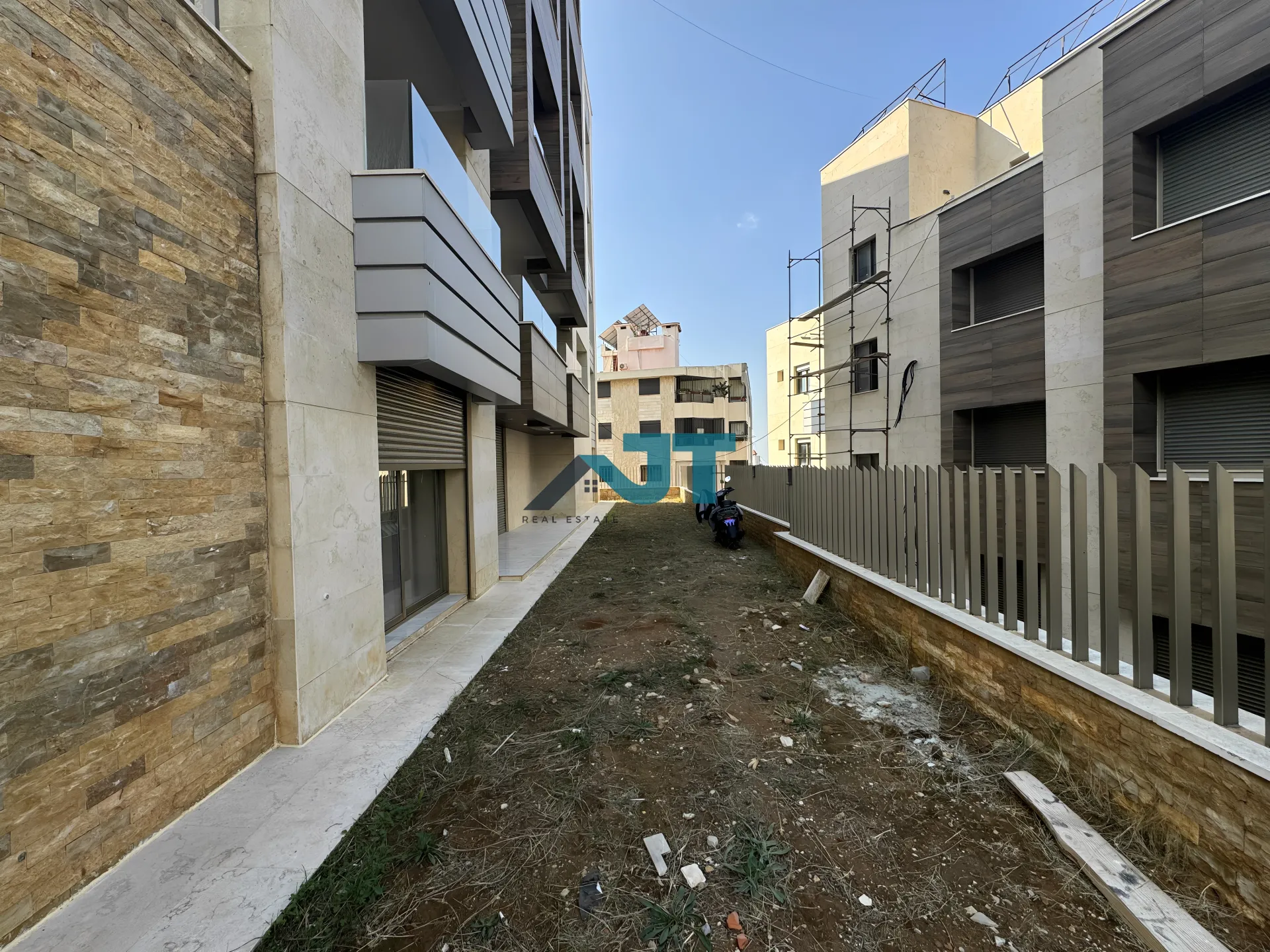 Apartment for Sale in Ain Aar