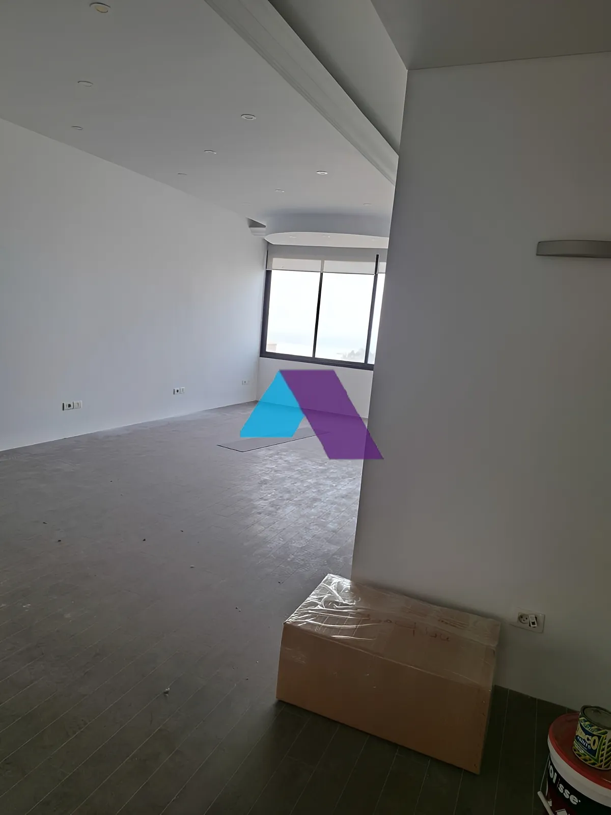 Office for Sale in Zalqa