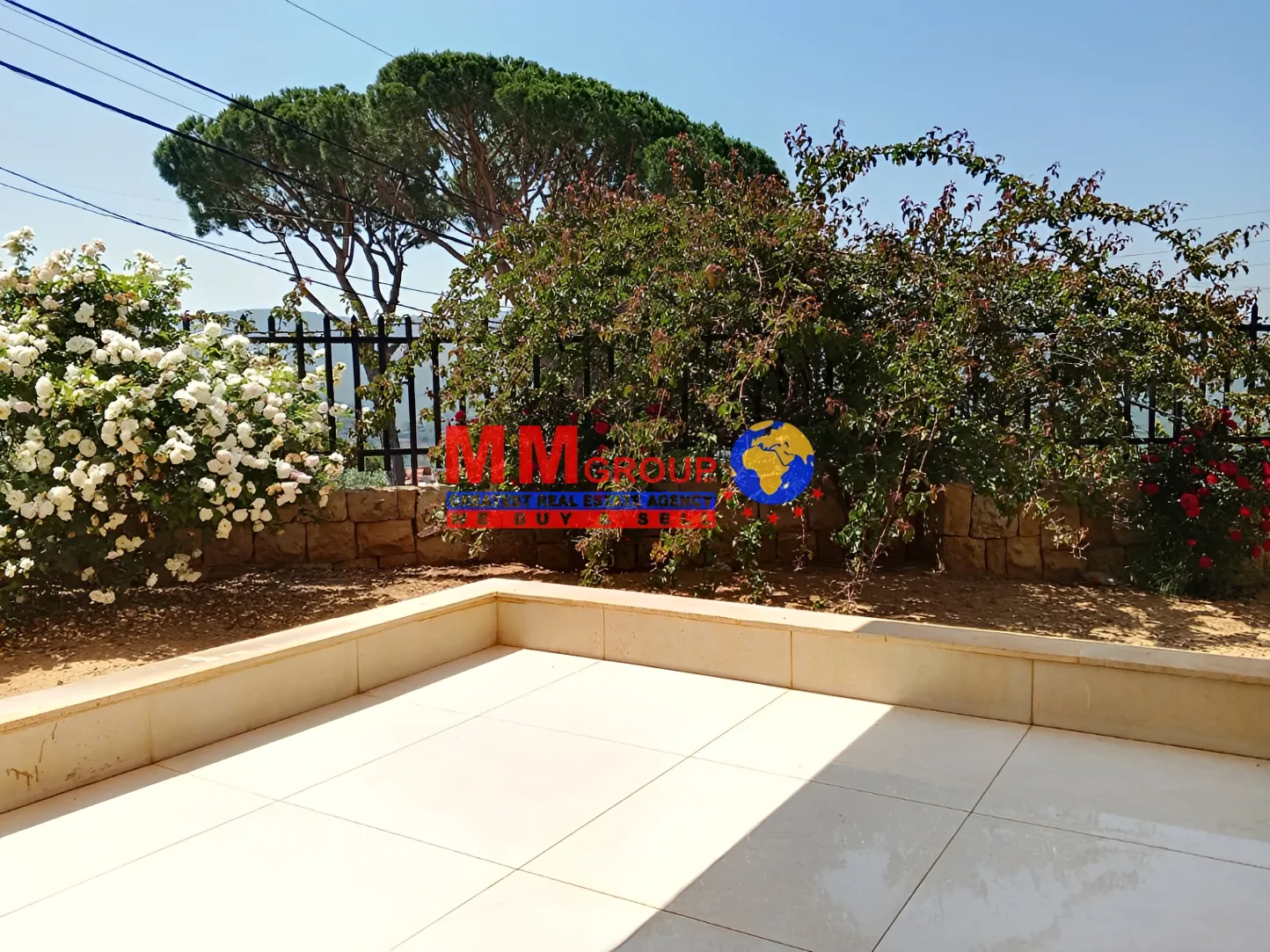 Apartment for sale in Oyoun