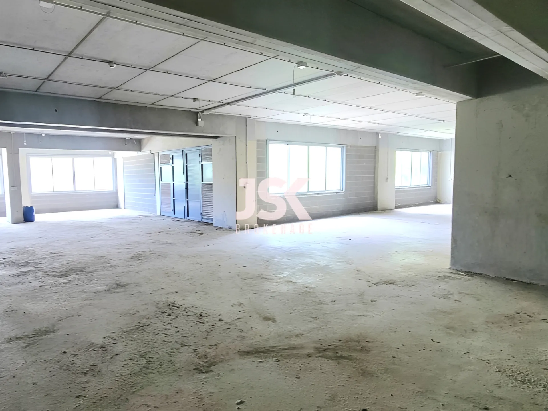 Warehouse for Rent in Nahr Ibrahim