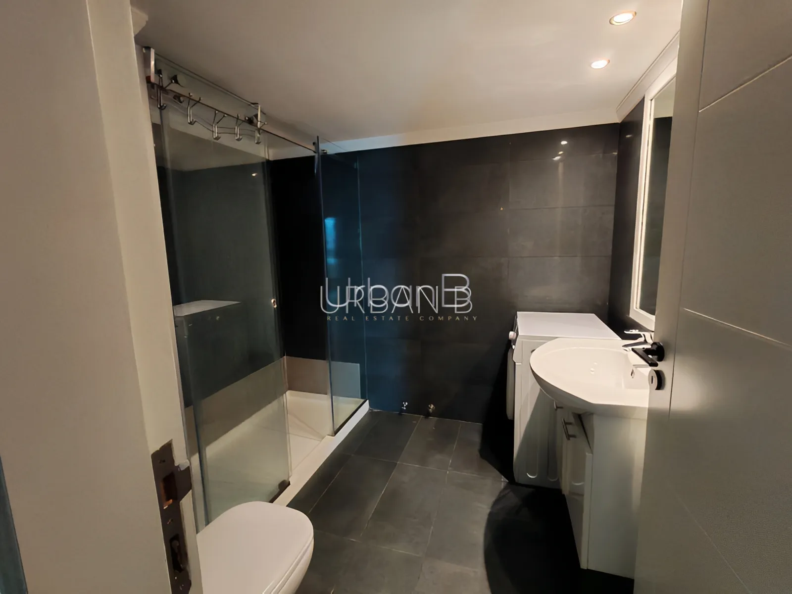 Apartment for rent in Mar mikhael bnabil, lebanon