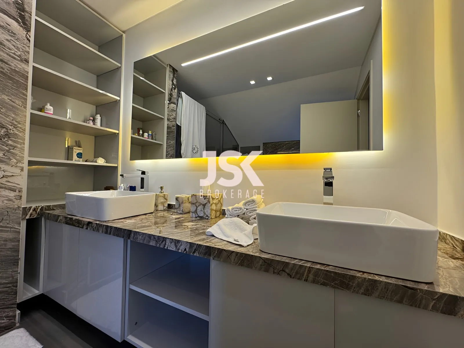 Duplex for Sale in Beit Meri