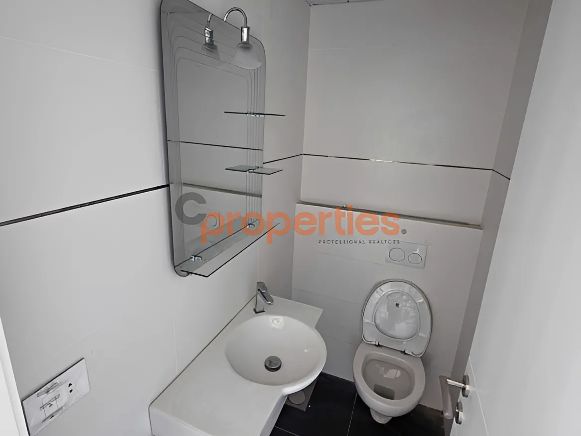 Office for Rent in Horch Tabet