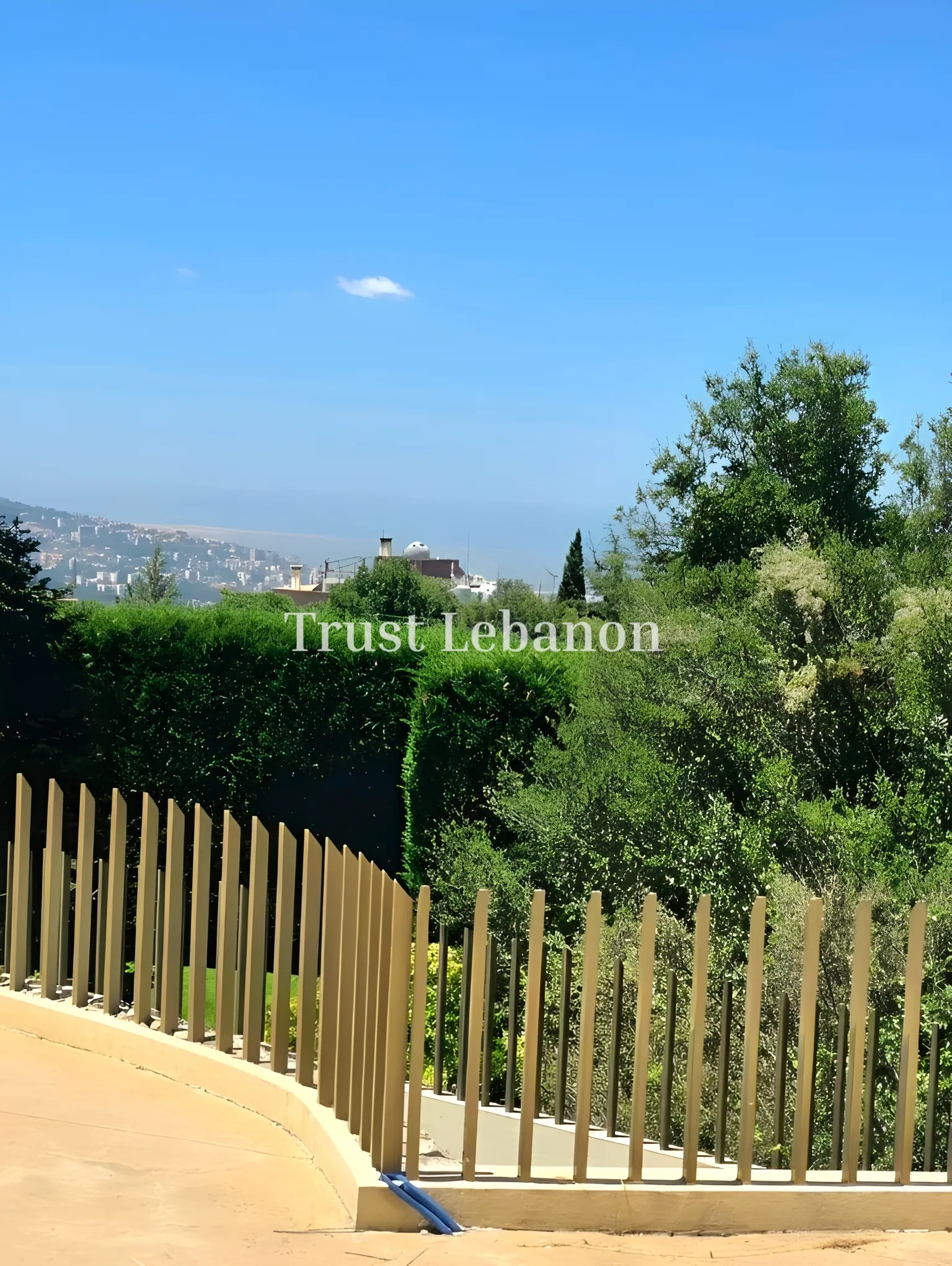 Apartment for sale in Ballouneh, Lebanon - 3 bed, 4 bath