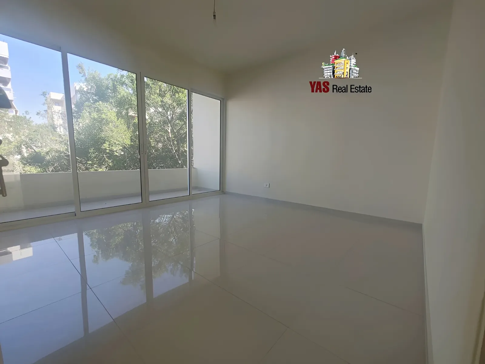 Apartment for Sale in Adonis - 3 bed, 4 bath