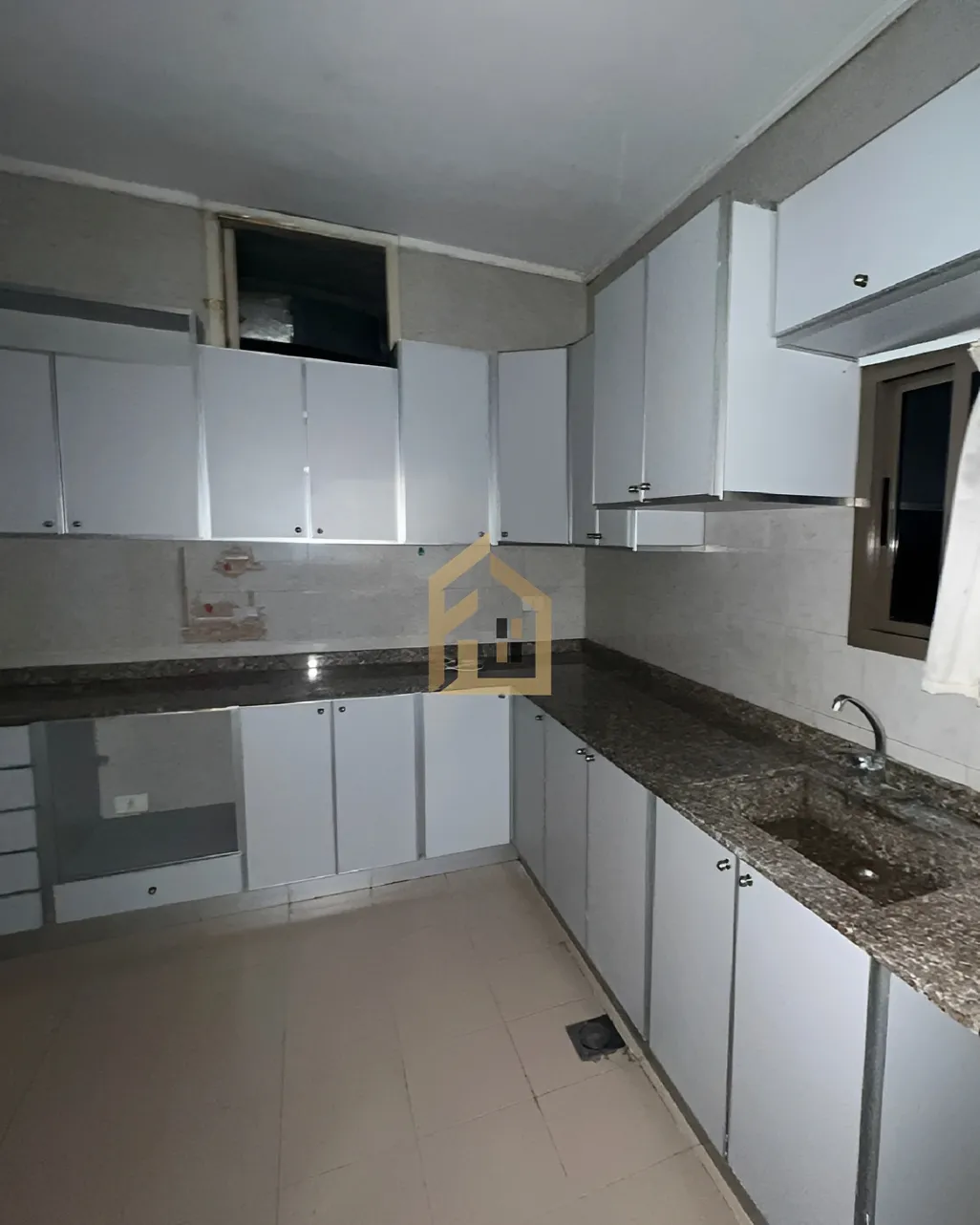Apartment for rent in Zikrit, Lebanon - 3 bed, 2 bath