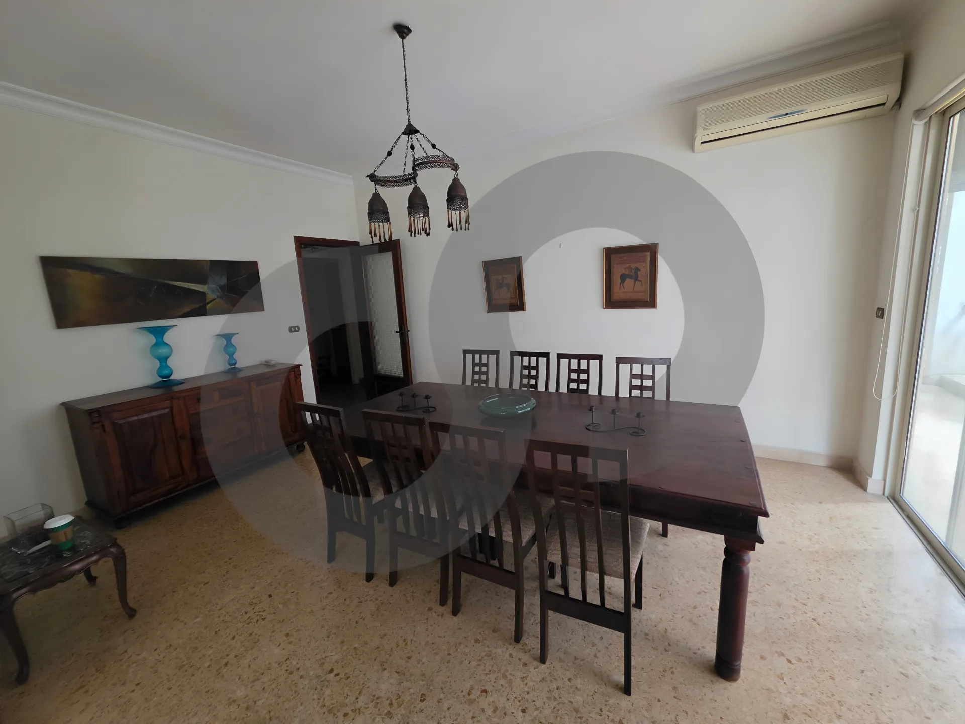 Building for Sale in Kraytem