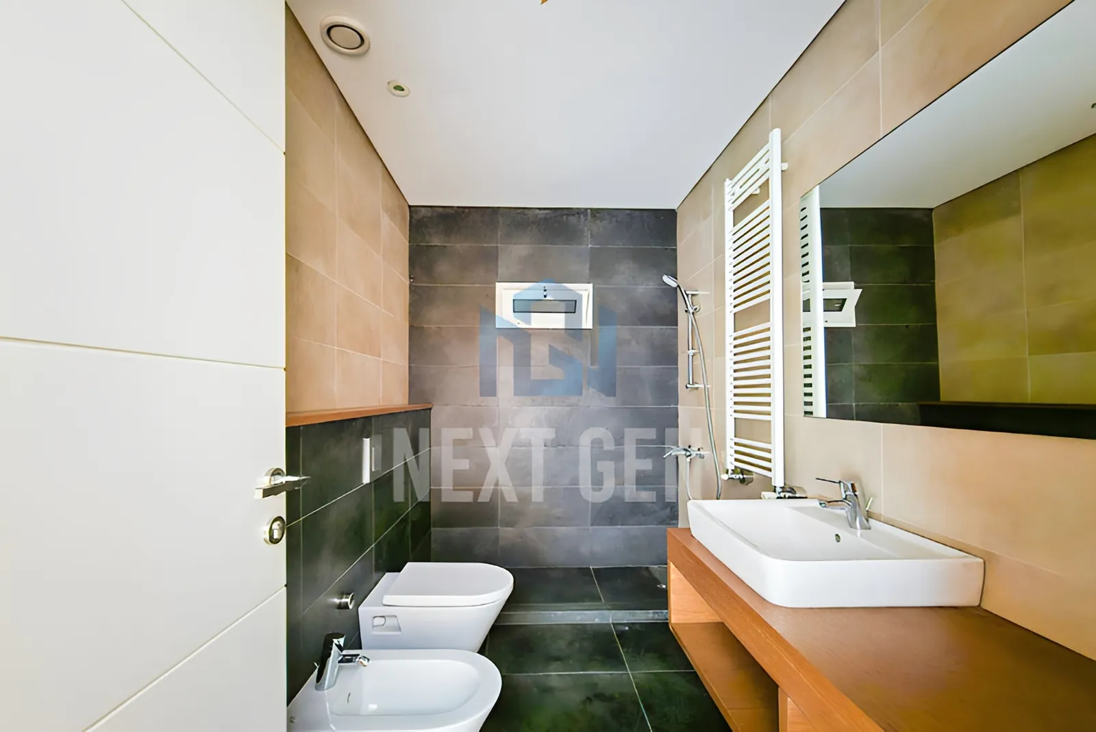 Apartment for Sale in Achrafieh - 3 bed, 4 bath