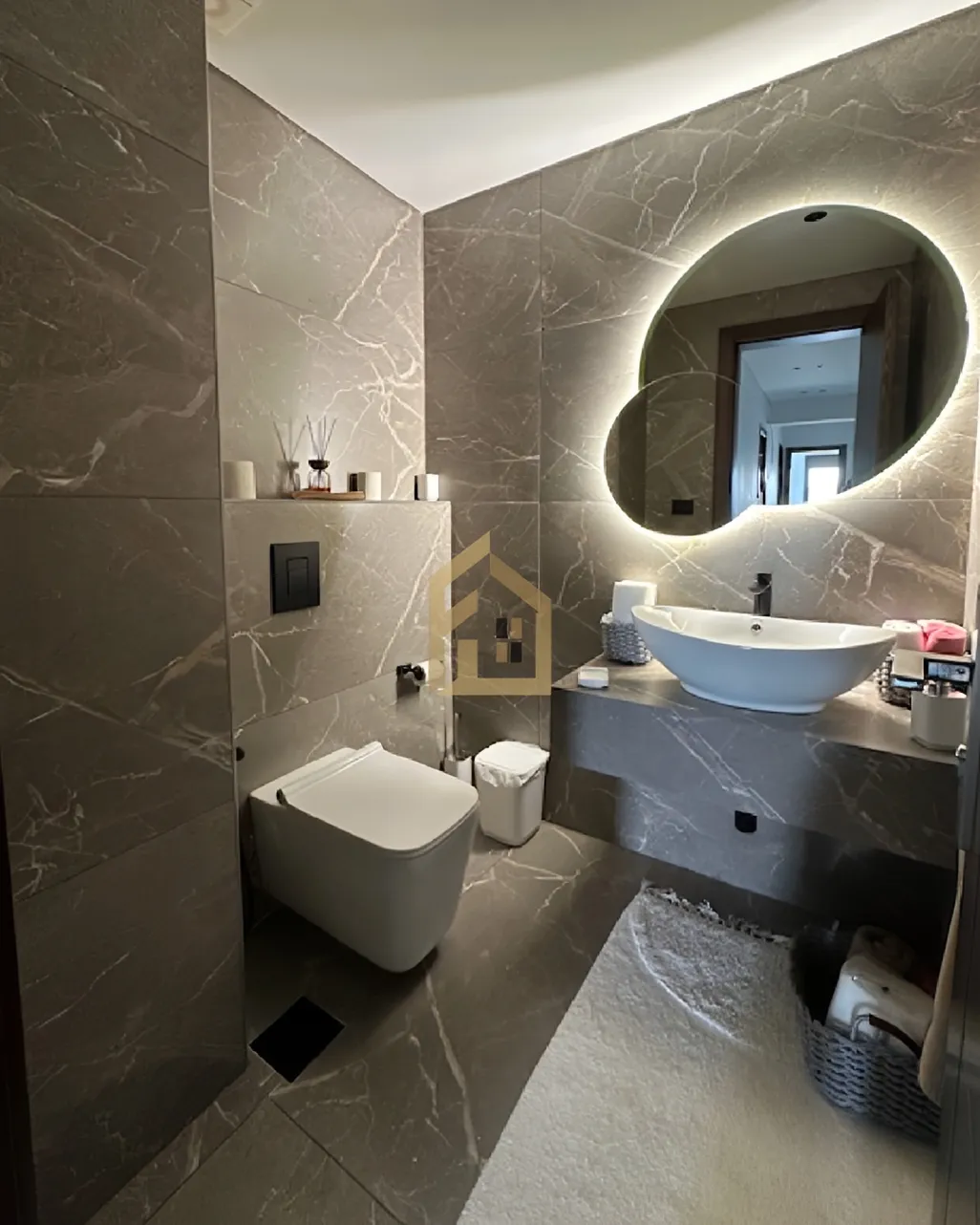 Apartment for sale in Mar Takla, Hazmieh - 3 bed, 4 bath