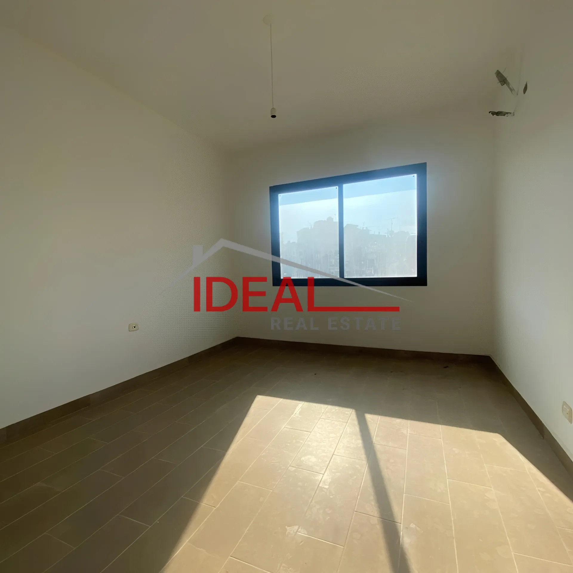 Apartment for Sale in Ain el remmeneh, baabda - 3 bed, 4 bath