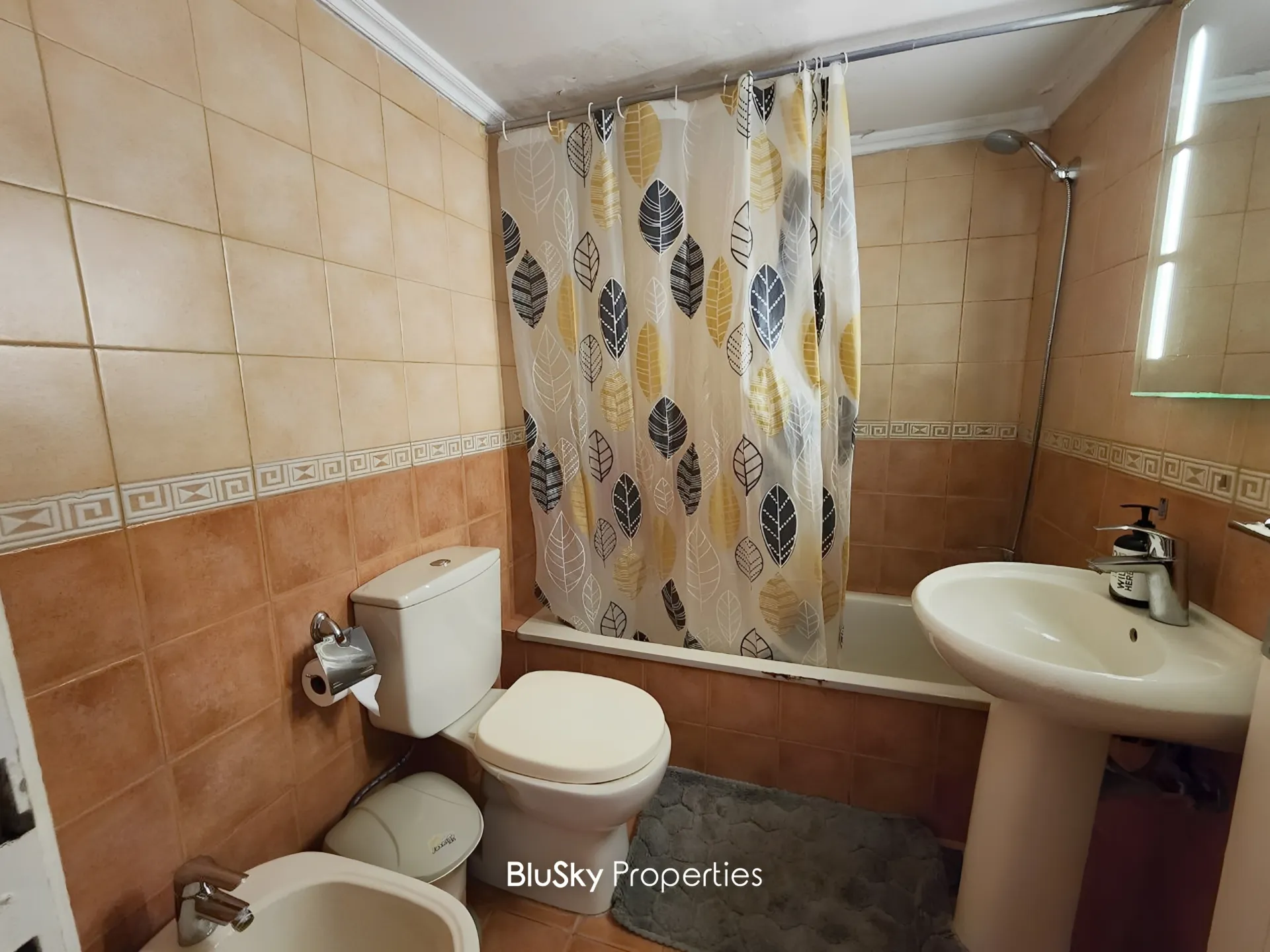 Apartment for sale in New rawda, beirut, lebanon