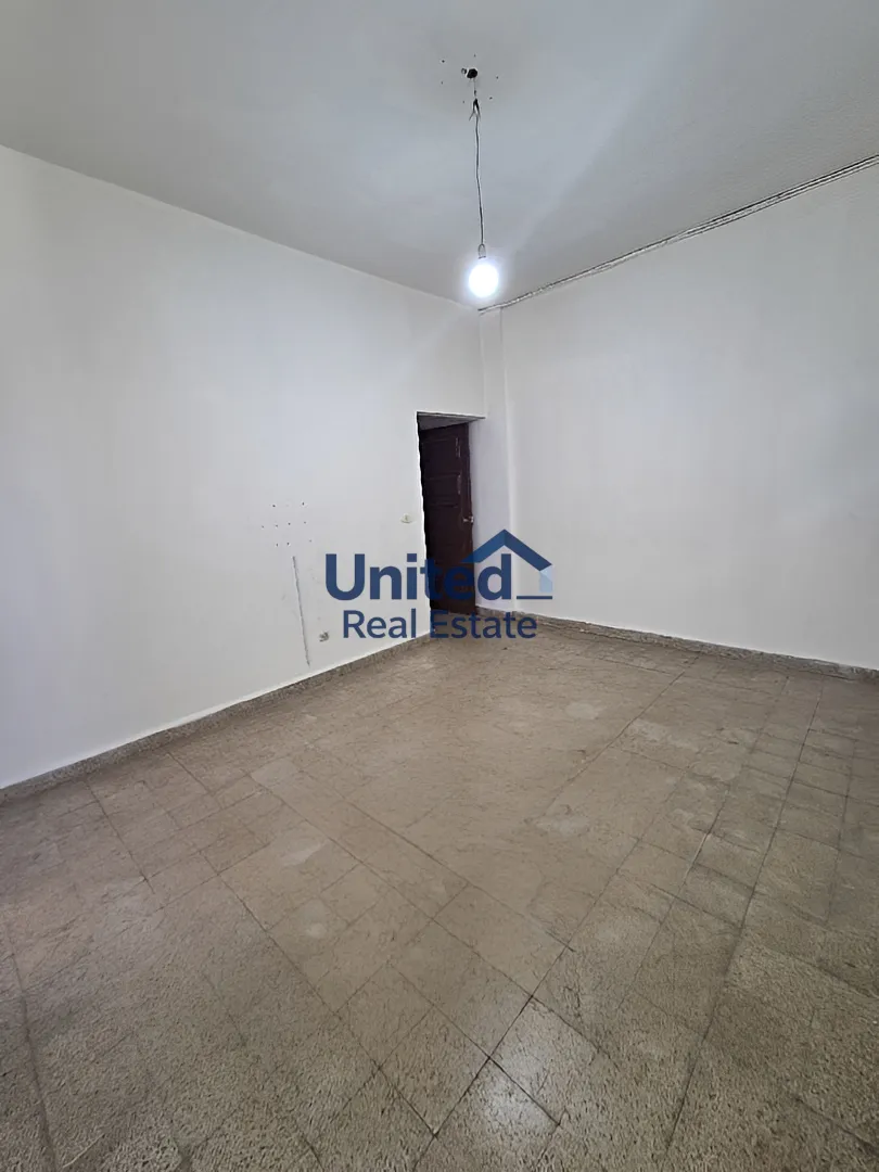 Apartment for rent in Forn El Chebbak