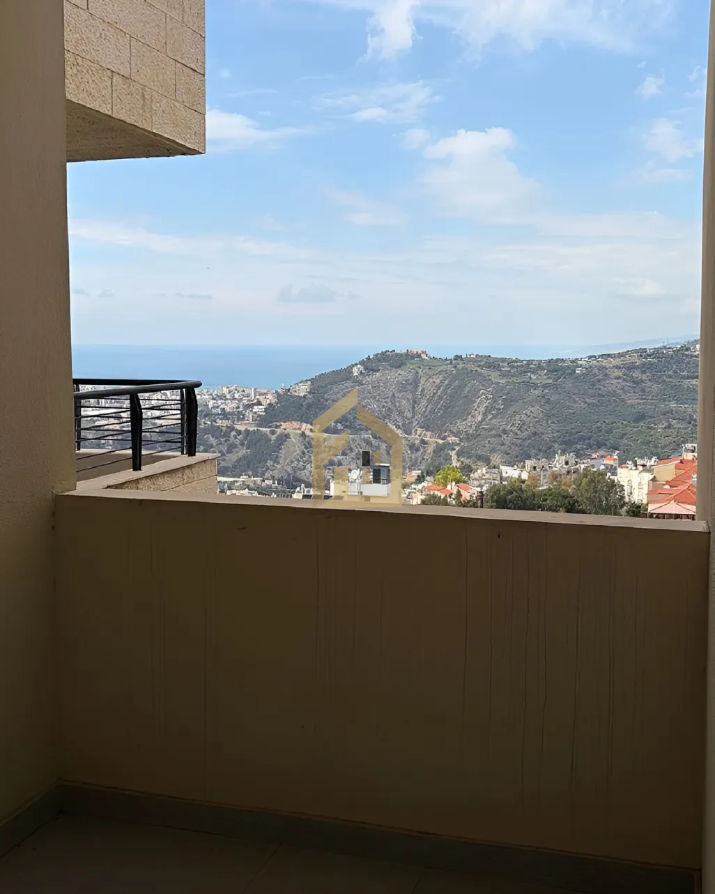 Apartment for rent in Mazraat Yachoua, Lebanon - 2 bed, 2 bath