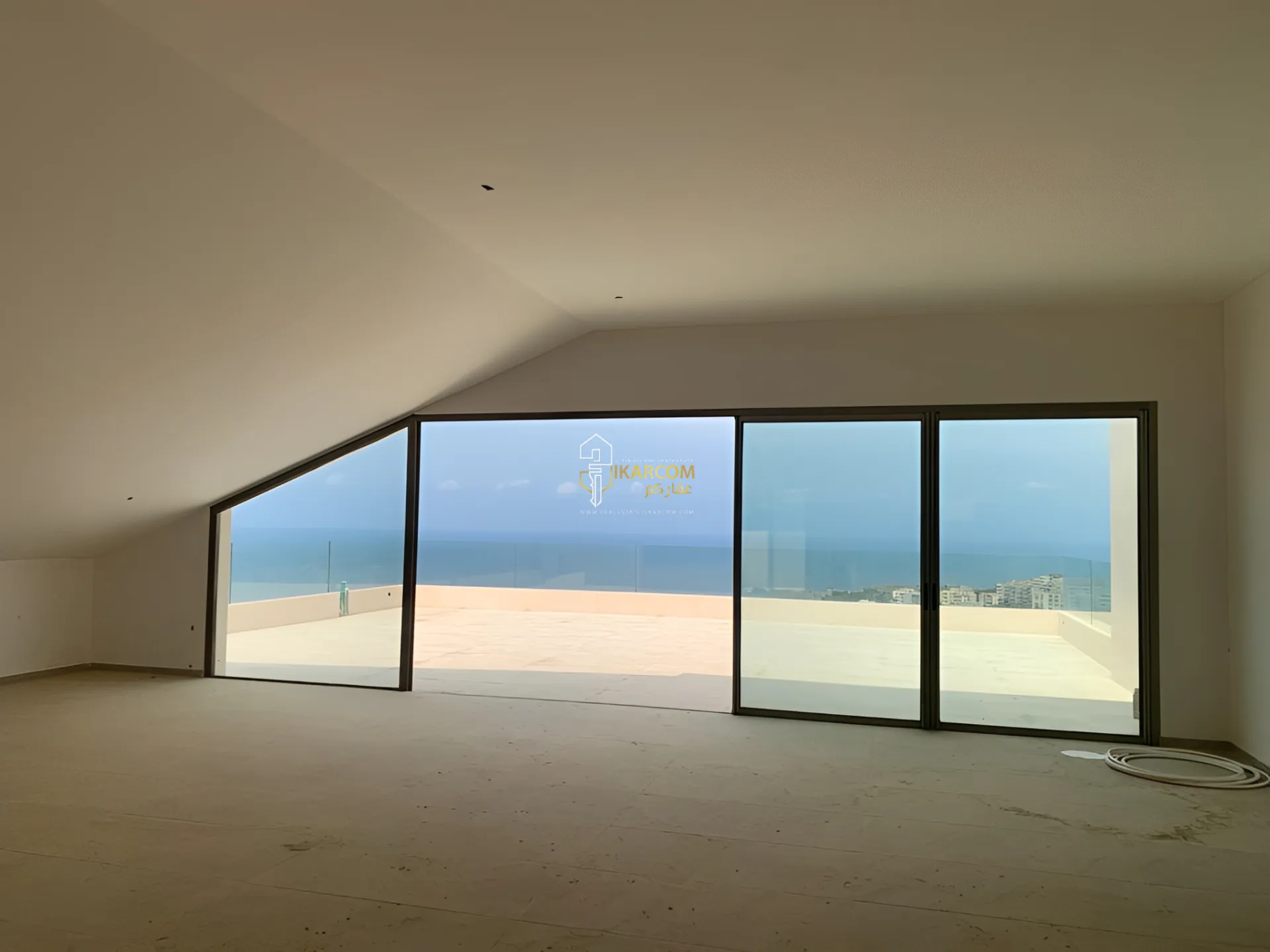 Duplex for Sale in Mtayleb - 4 bed