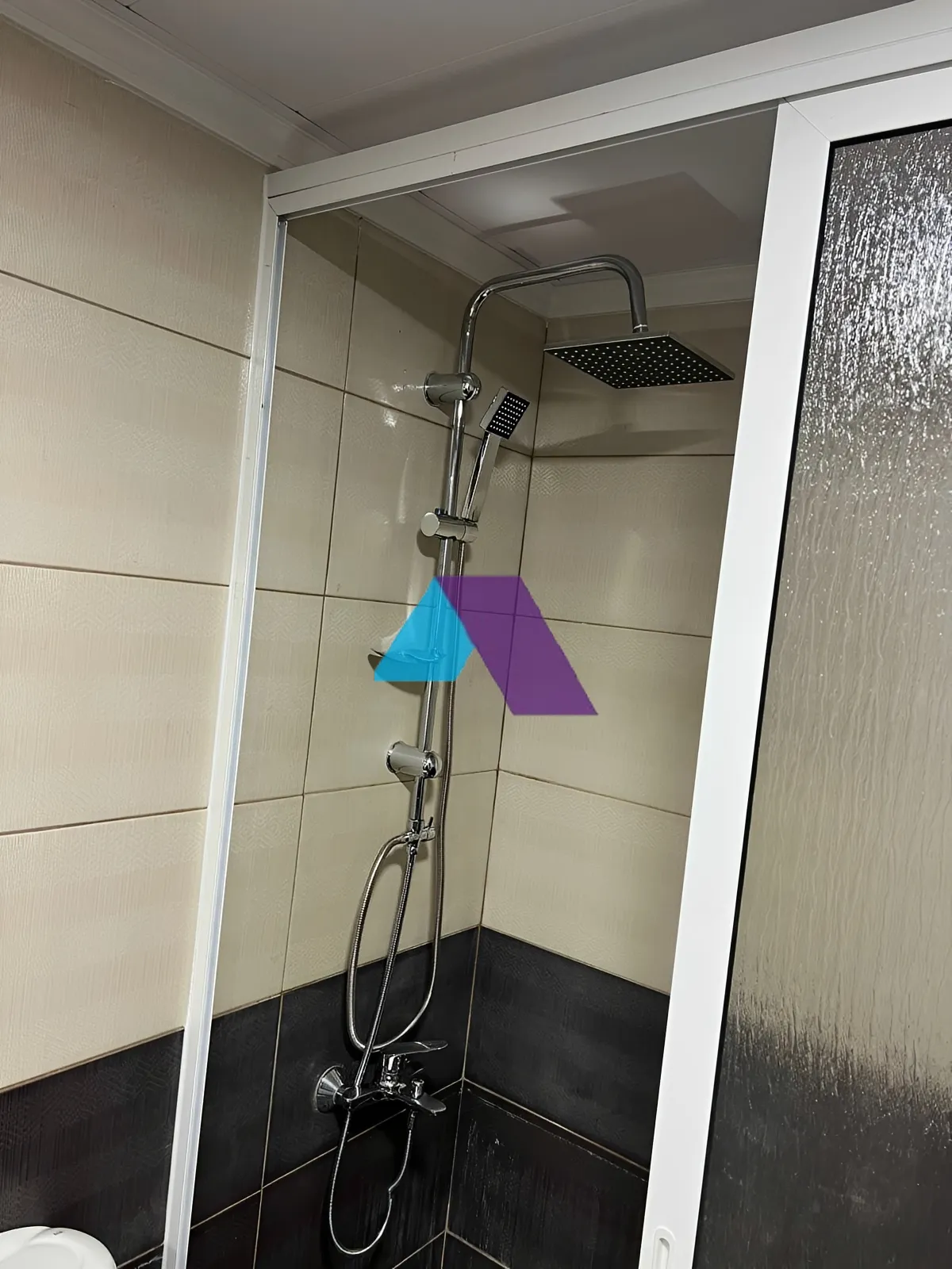 Apartment for Sale in Forn El Chebbak