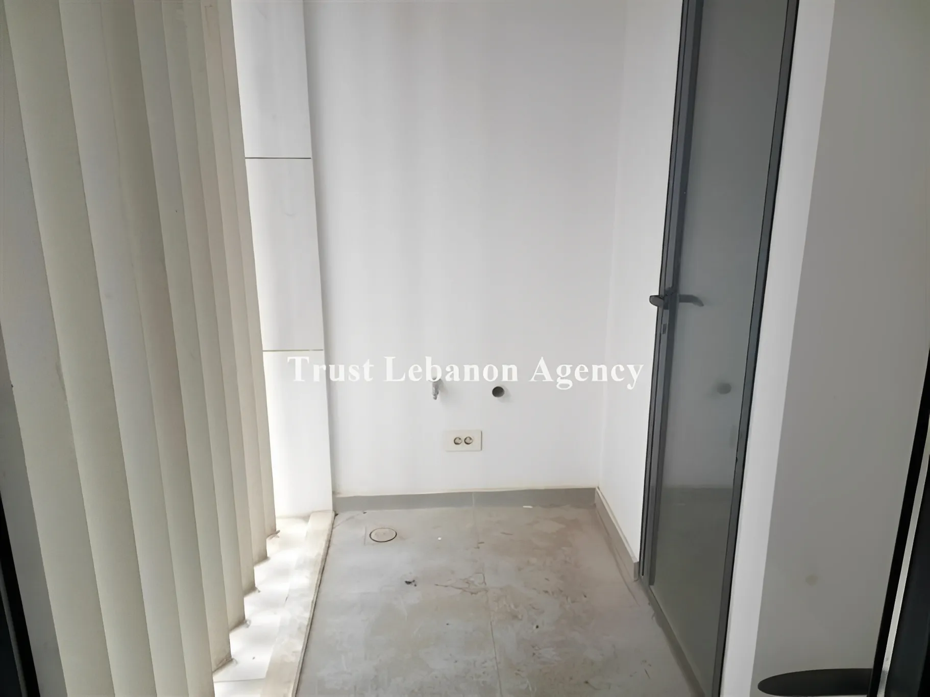 Apartment for Sale in Ain El Mreisseh Beirut Lebanon