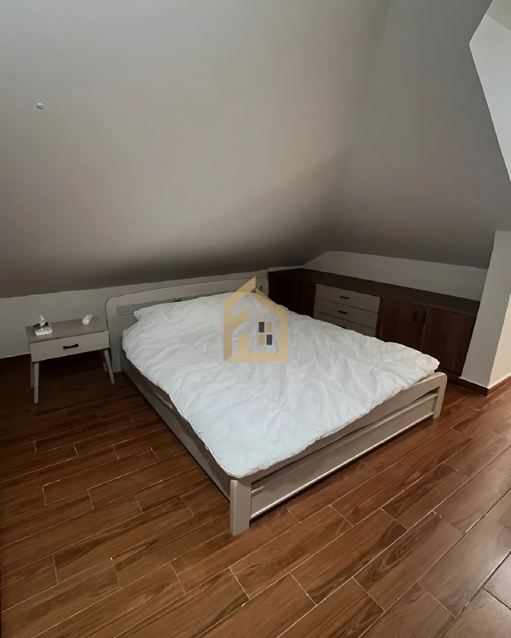 Apartment for rent in Mazraat Yachoua, Lebanon - 1 bed, 1 bath