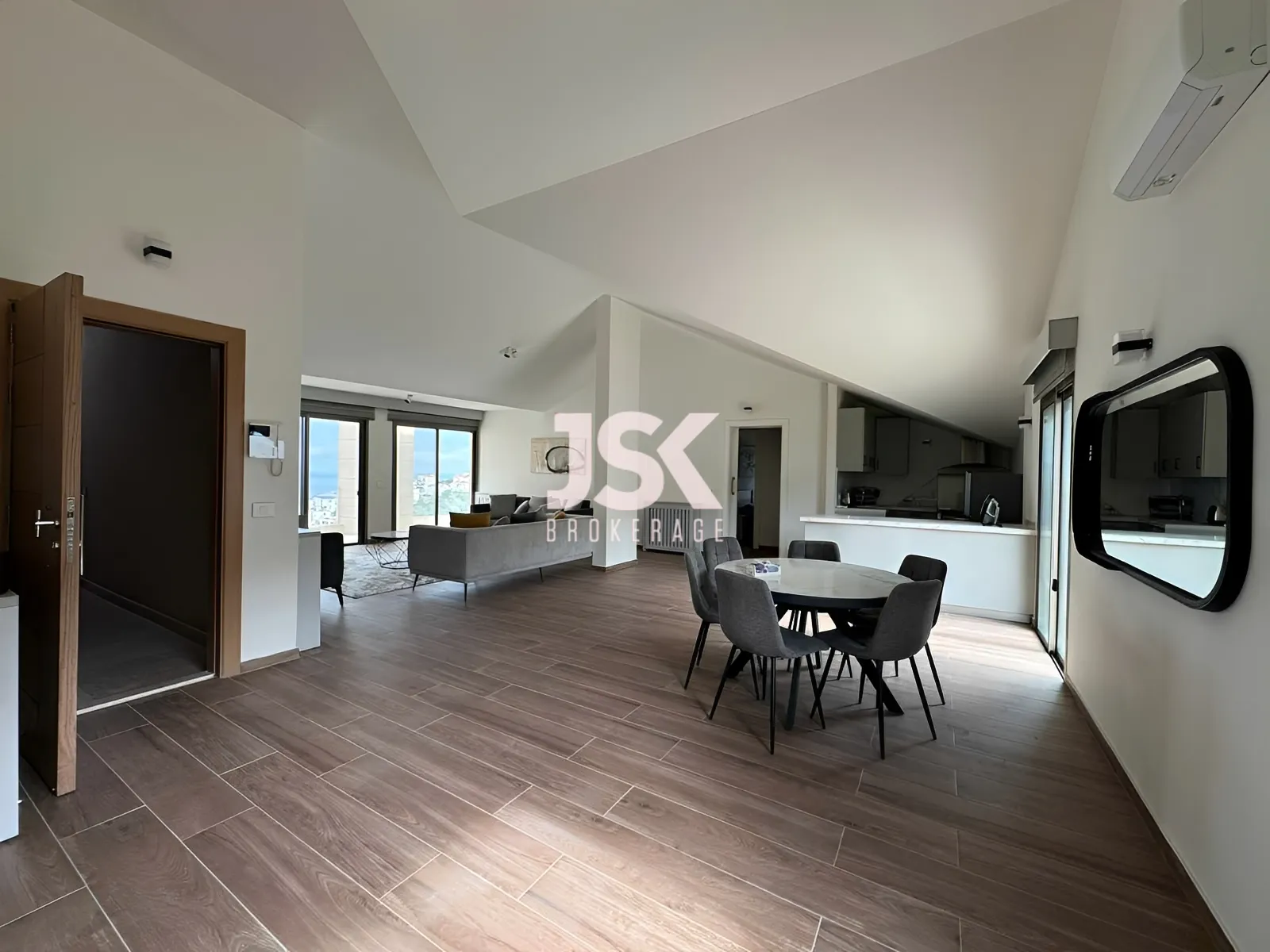 Apartment for Sale in Ain Saadeh