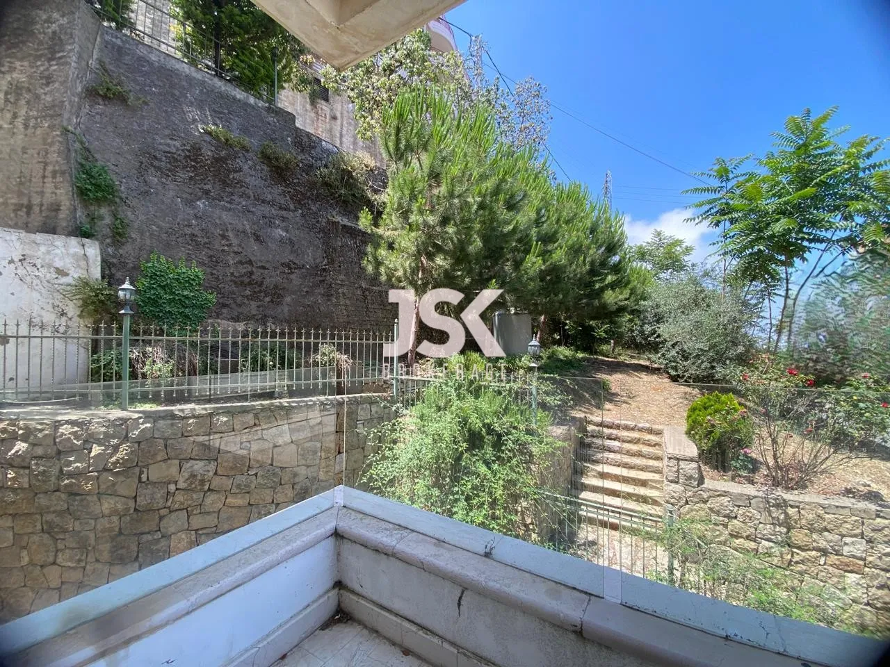 Apartment for Sale in Aley