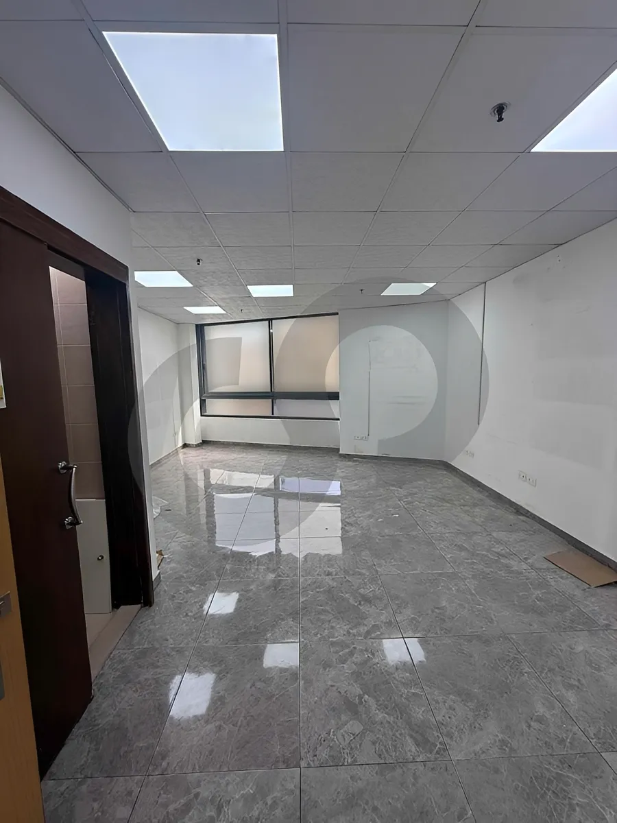 Office for rent in Mar Elias, Beirut