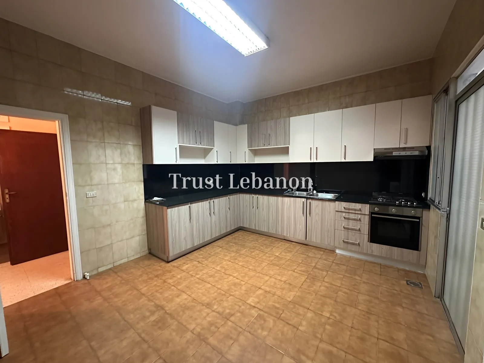 Apartment for sale in Ain Saadeh
