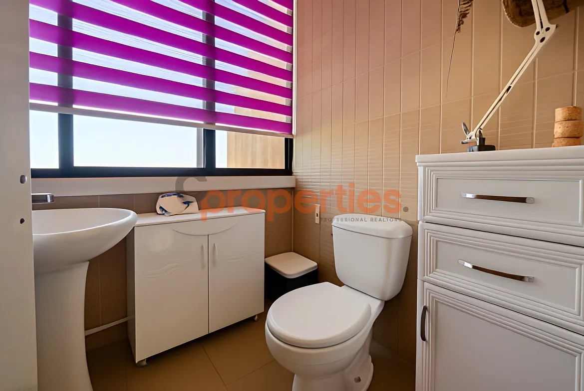 Office for sale in Dekwaneh