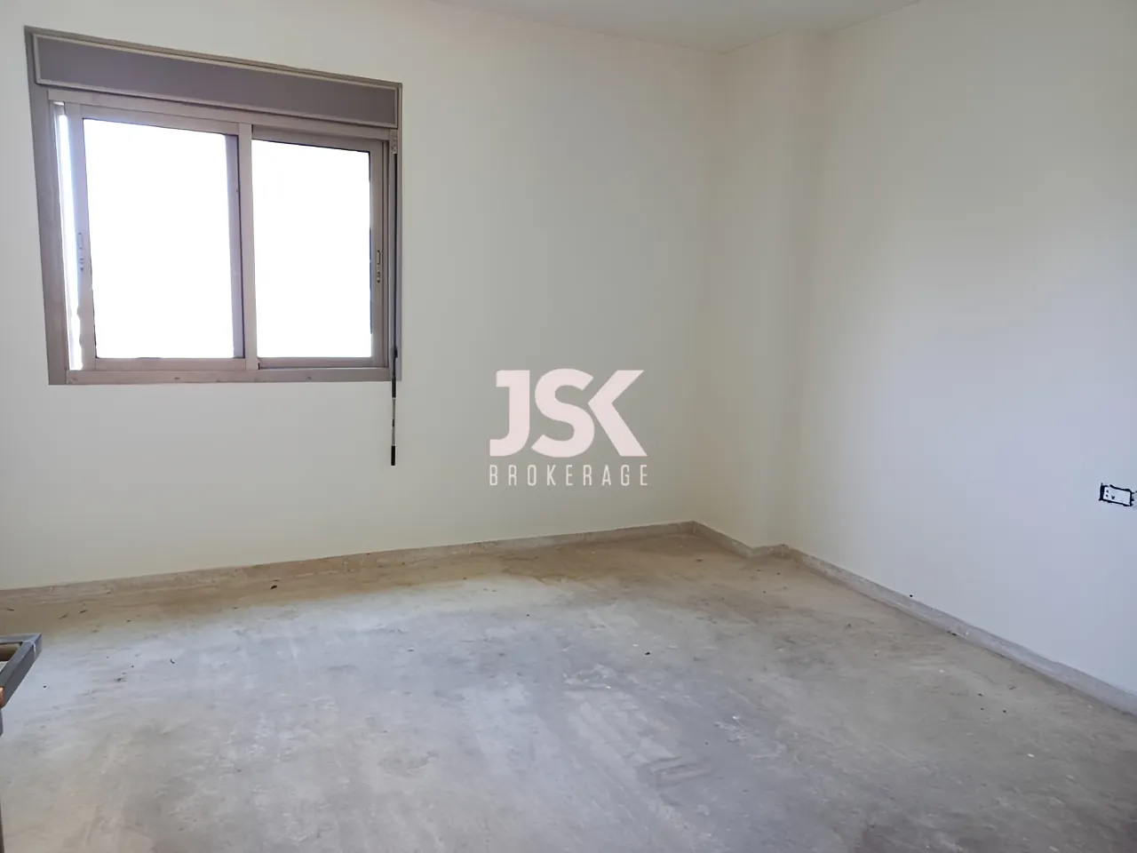 Apartment for Sale in Haret Sakher