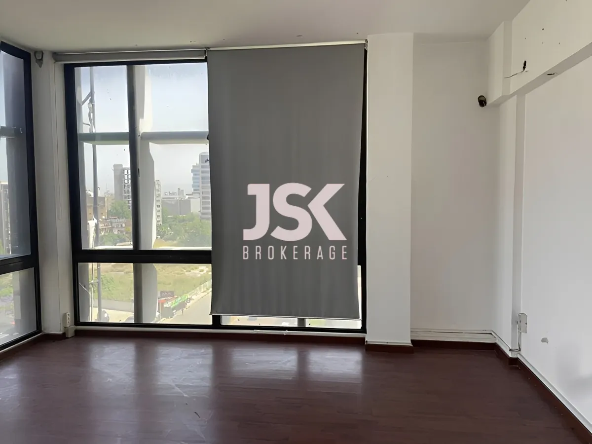 Office for rent in Baouchriyeh