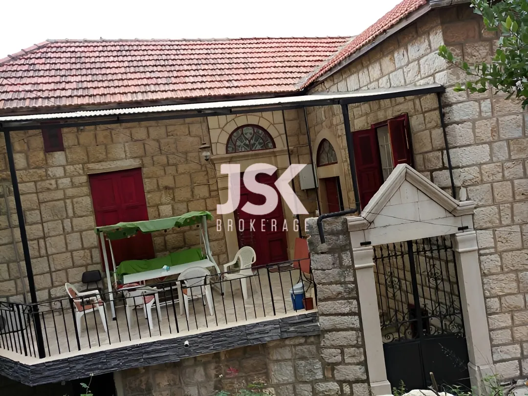 Apartment for Sale in Beit Chabeb, Lebanon - 6 bed, 2 bath