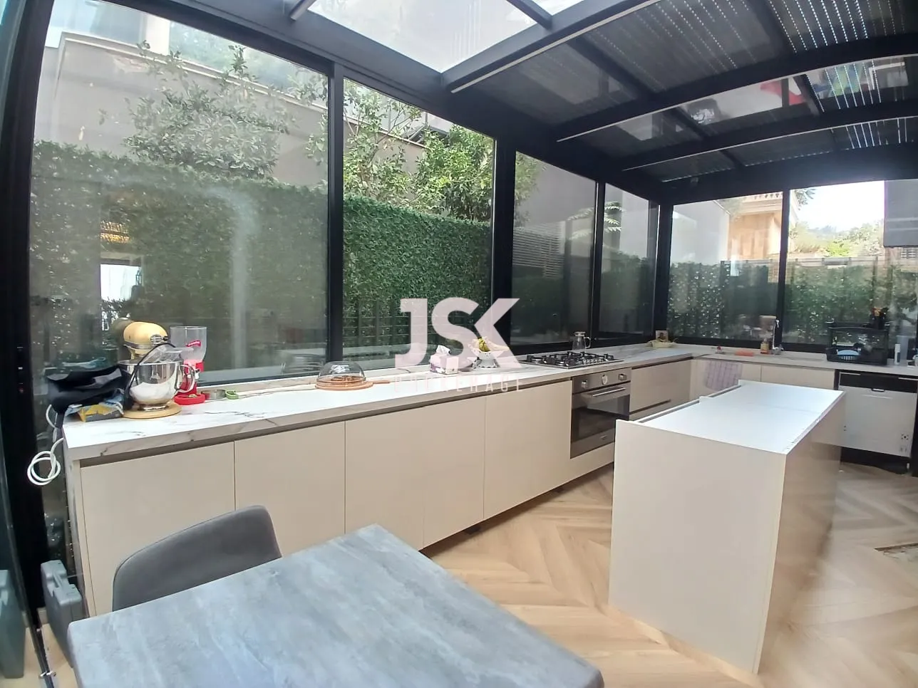 Apartment for Sale in Beit Meri