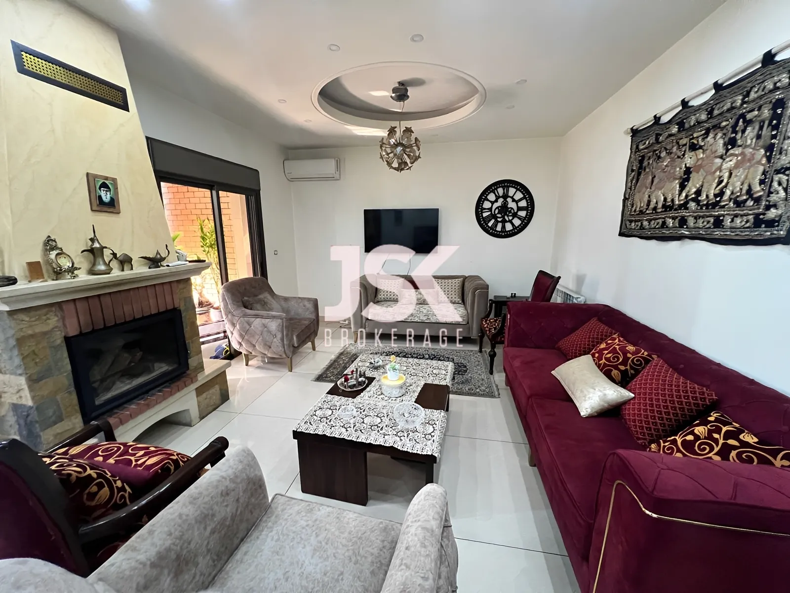 Apartment for Sale in Forn El Chebbak