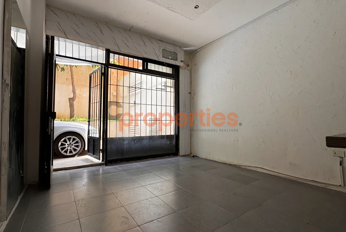 Shop for Rent in Aaoukar