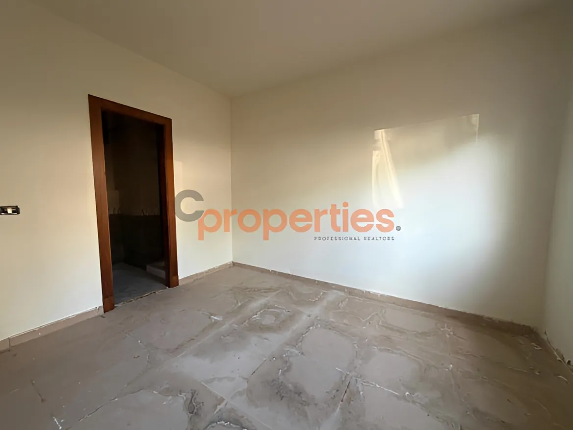 Apartment for Sale in Ballouneh