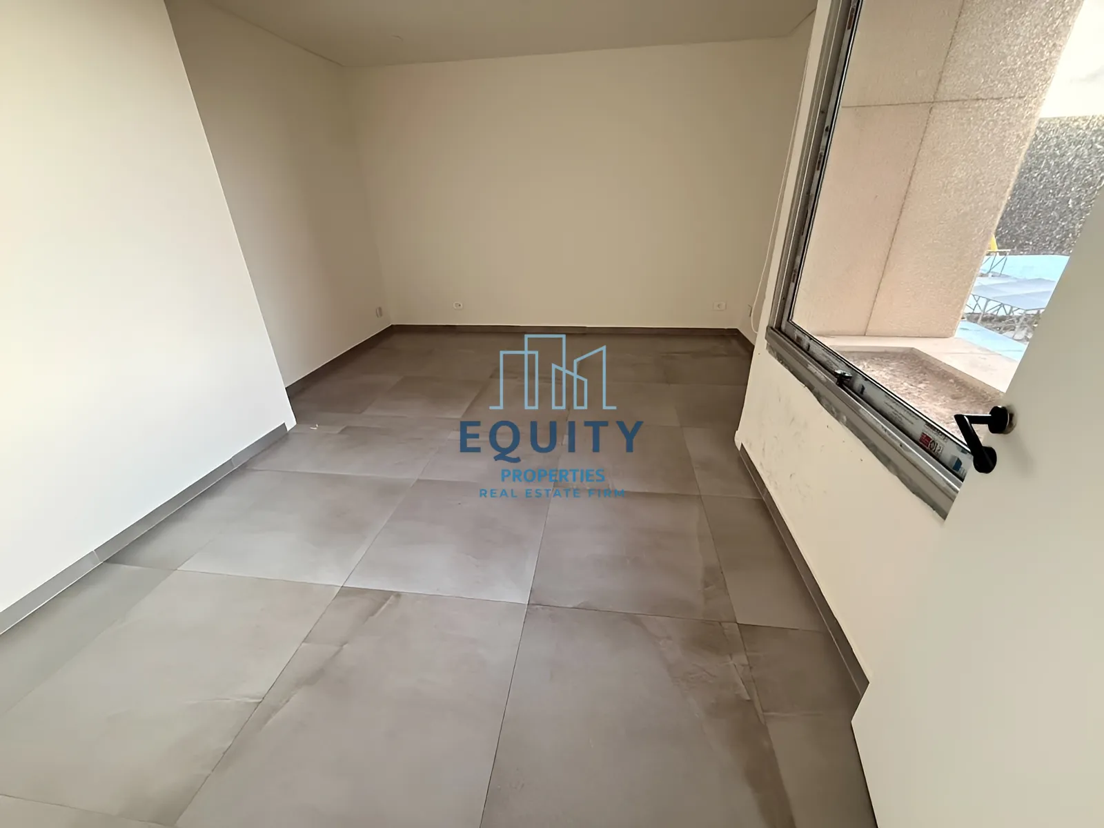 Office for rent in Antelias