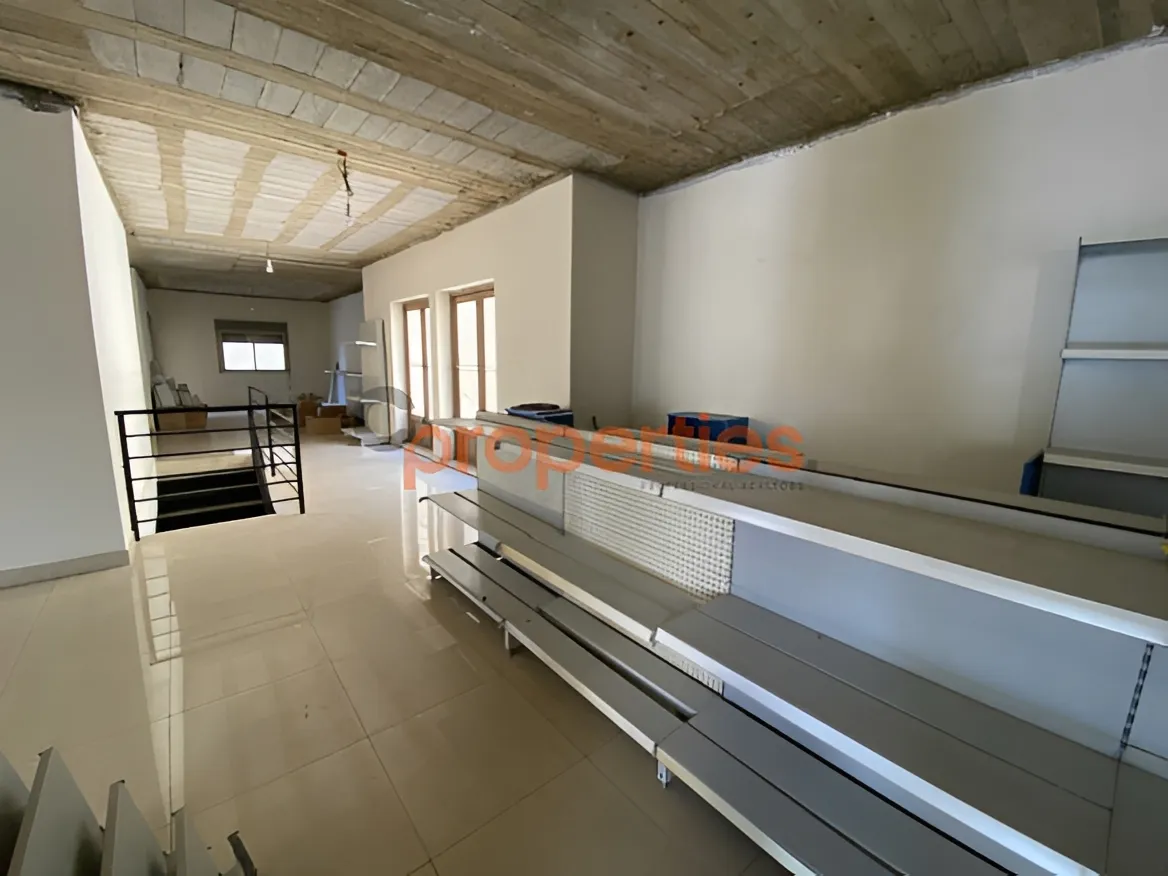 Showroom for Rent in Hazmieh