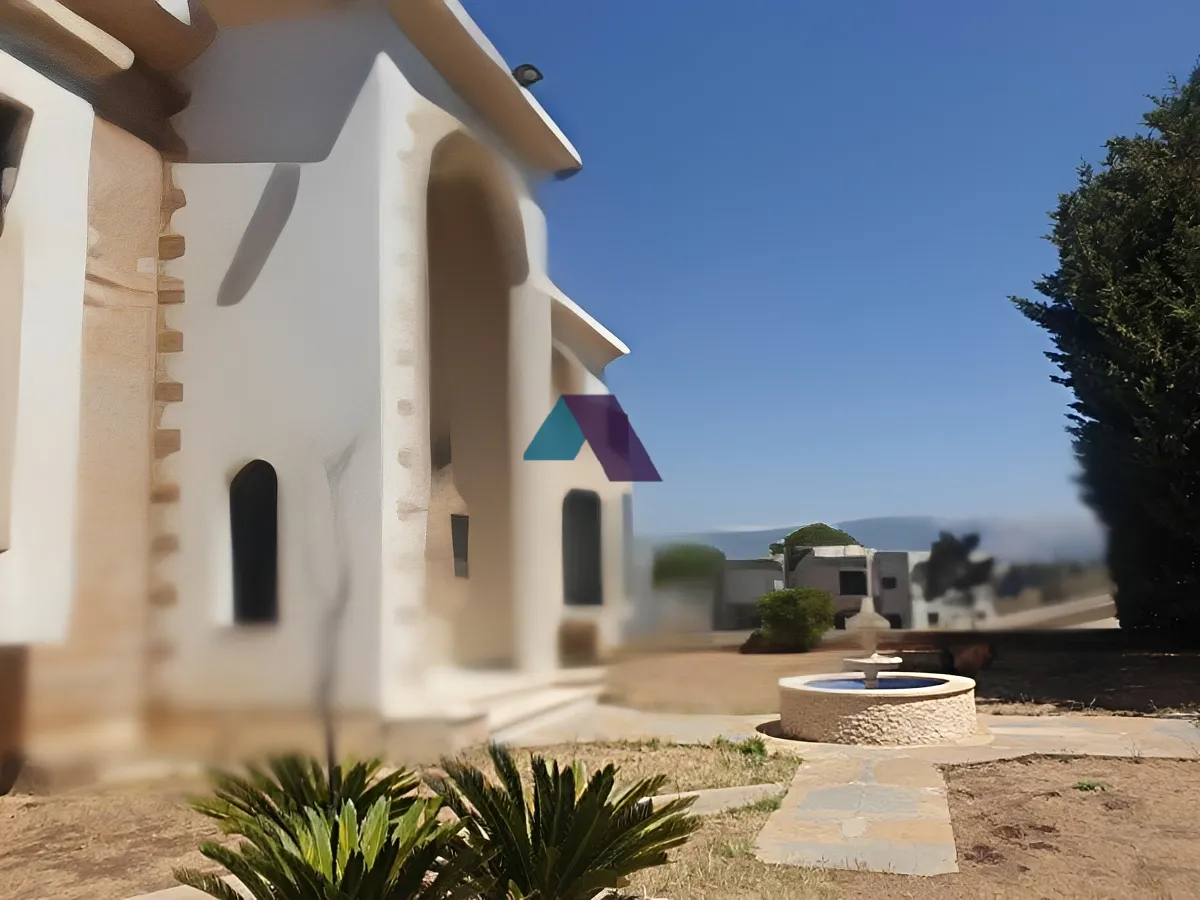 Villa for Sale in Bhamdoun - 6 bed, 9 bath