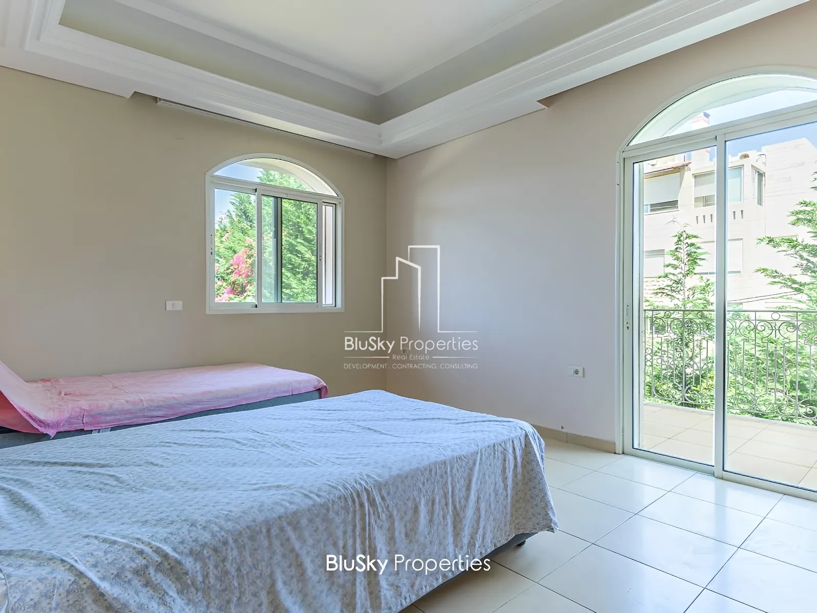 Villa for Sale in Fatka
