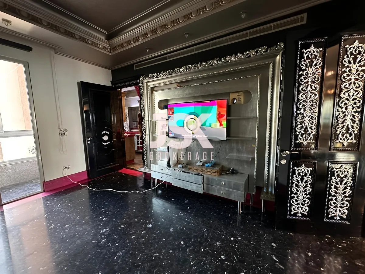 Apartment for Sale in Raoucheh, Beirut, Lebanon - 4 bed, 5 bath