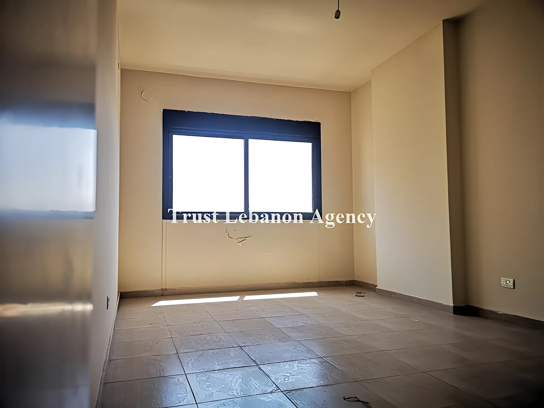 Office for sale in Metn, Bawchriye