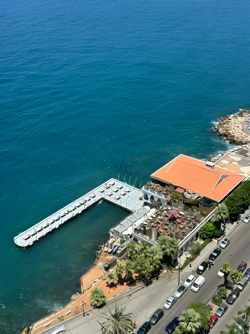 Apartment for Sale in Ain Al Mraiseh, Beirut, Lebanon