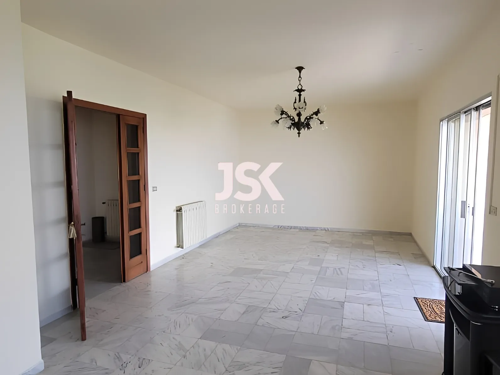 Apartment for Sale in Ajaltoun - 3 bed, 3 bath