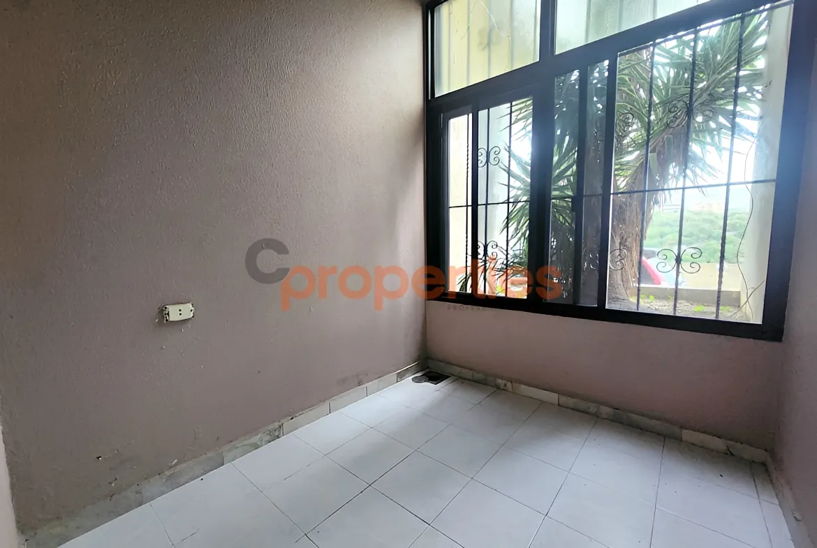 Apartment for Sale in Aamchit