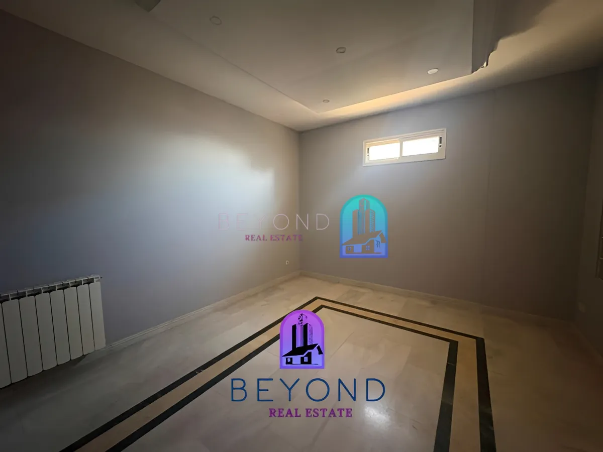 Apartment for rent in Jeanne Darc, Bayrut, Lebanon - 3 bed, 3 bath