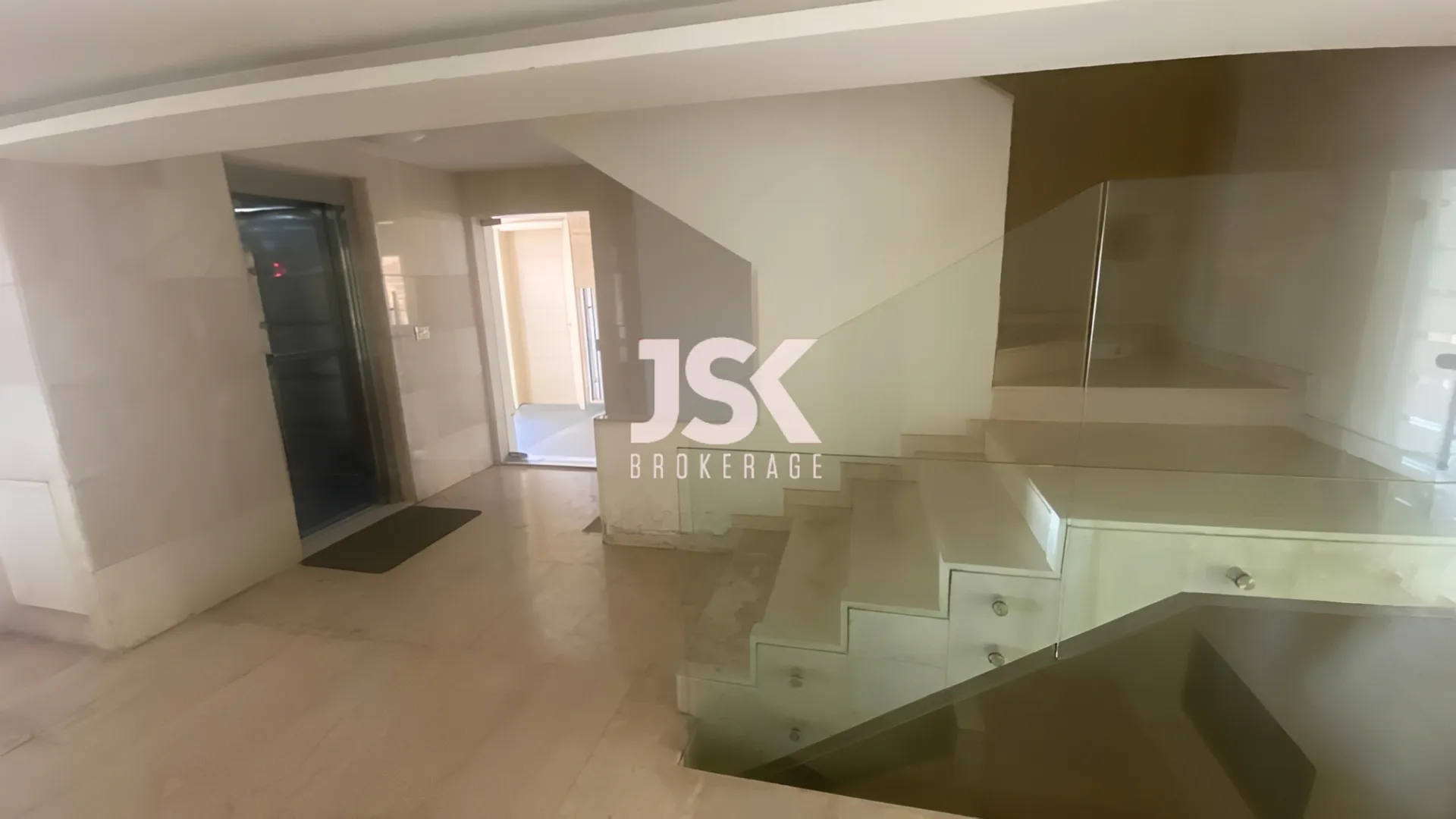 Duplex for Sale in Aaoukar, Lebanon