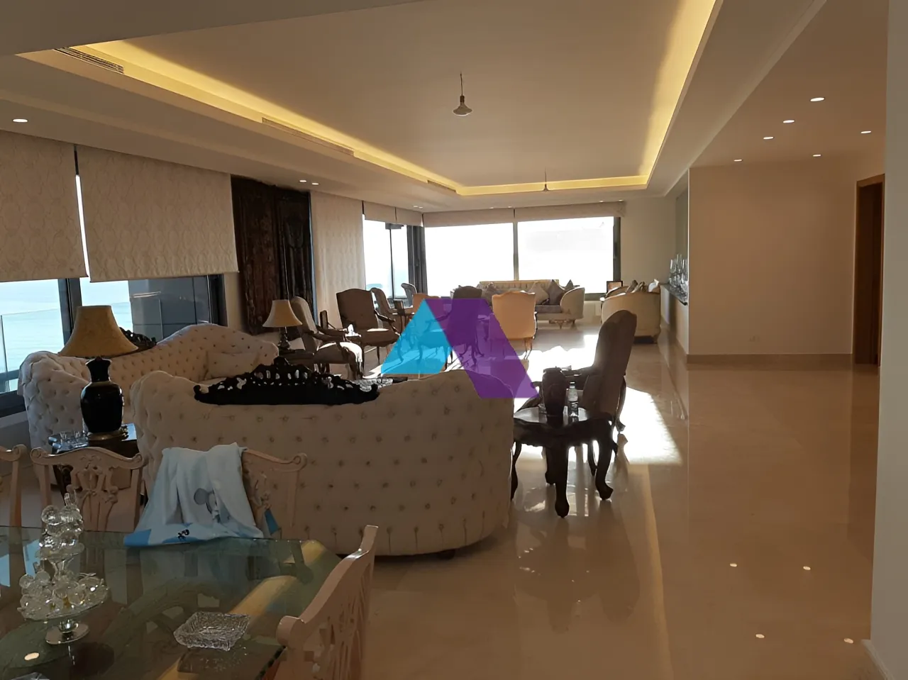 Apartment for sale in Ramleh Al Bayda, Beirut, Lebanon - 3 bed, 4 bath