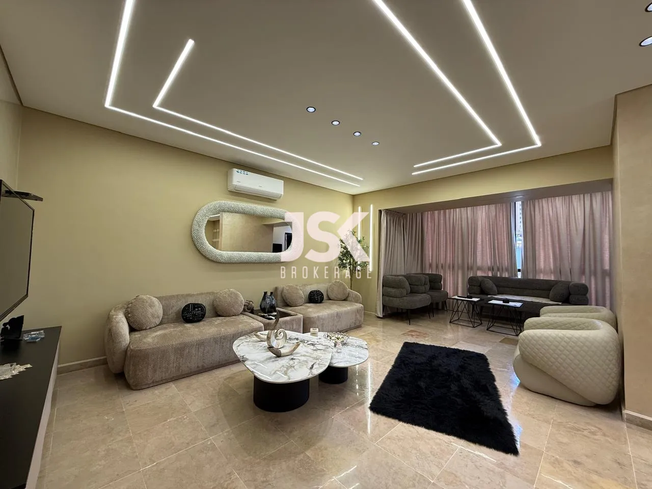 Apartment for Sale in Mazraa