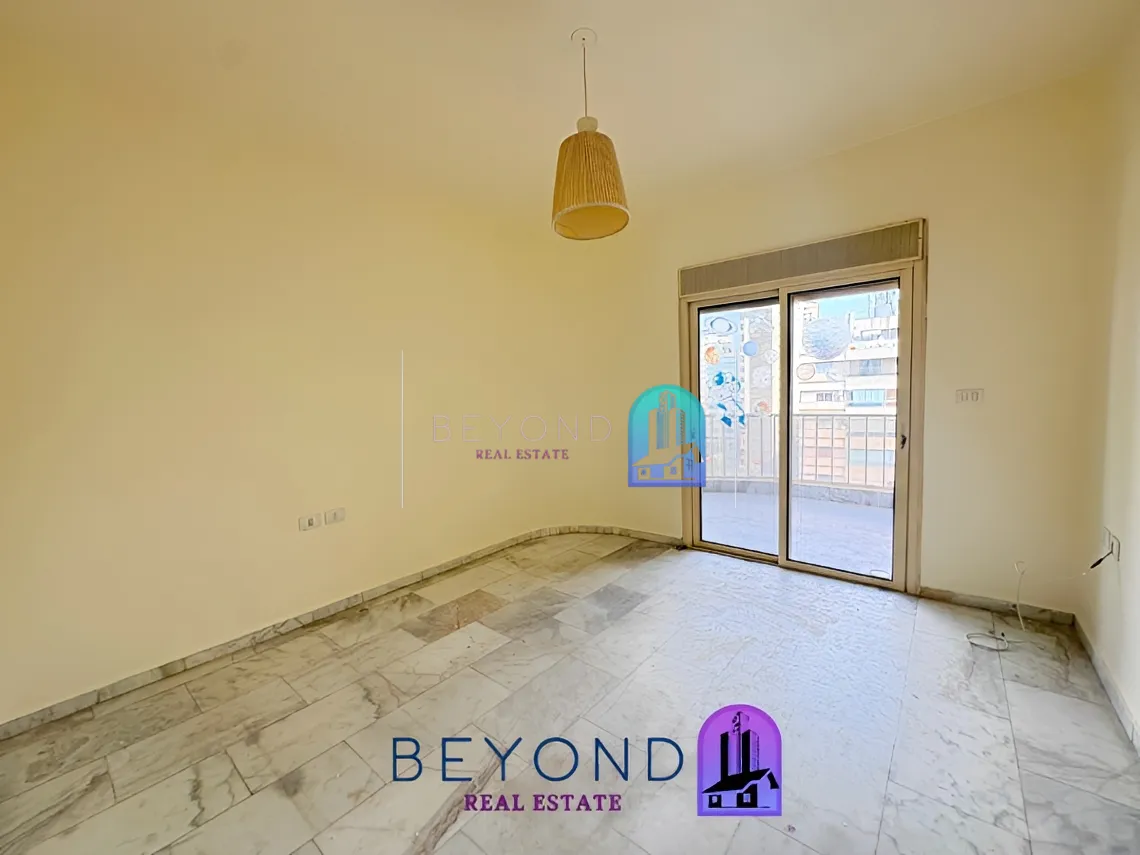 Apartment for rent in Sakiet El Janzeer, Bayrut, Lebanon - 3 bed, 2 bath
