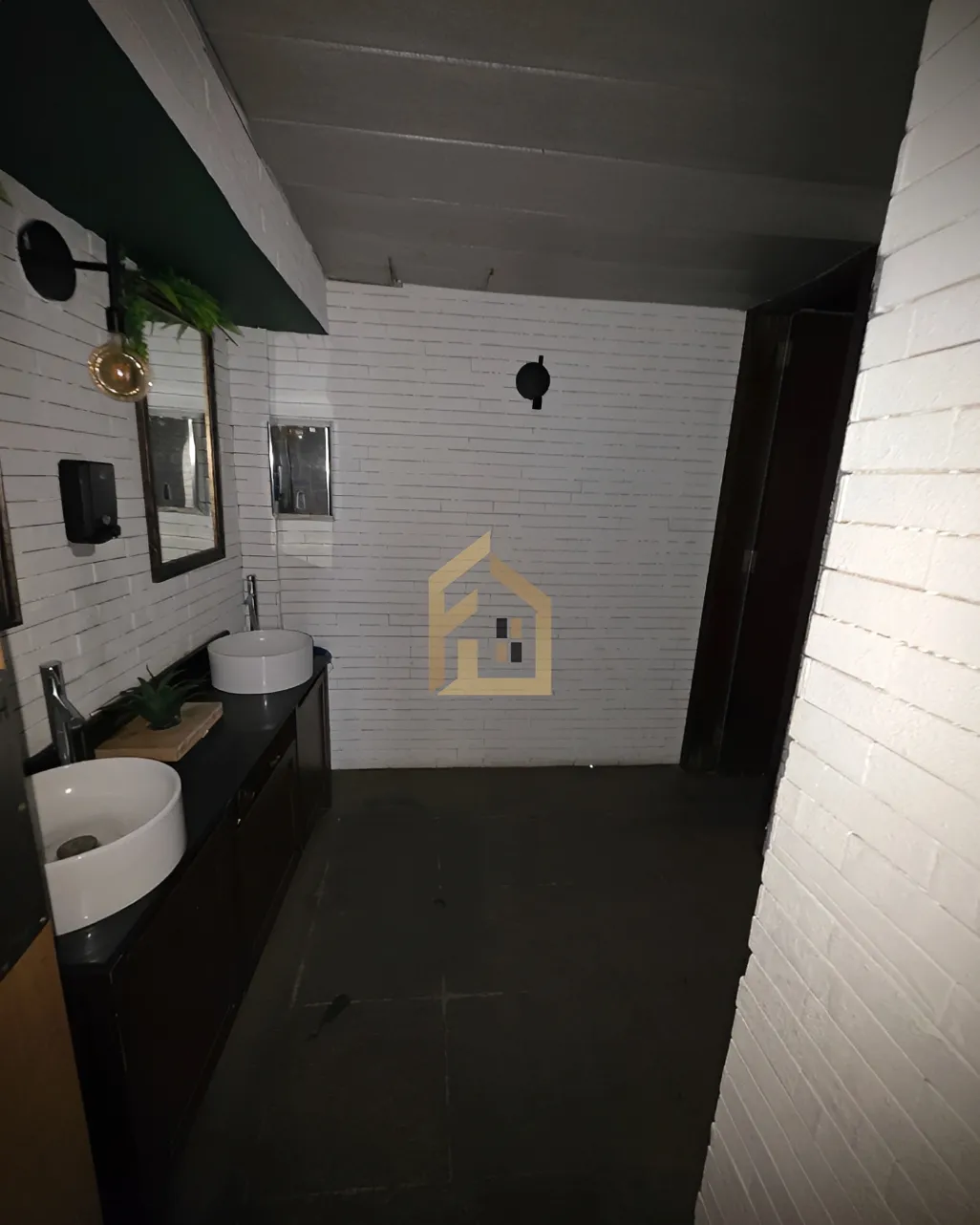 Restaurant for rent in Zouk Mikael, Lebanon